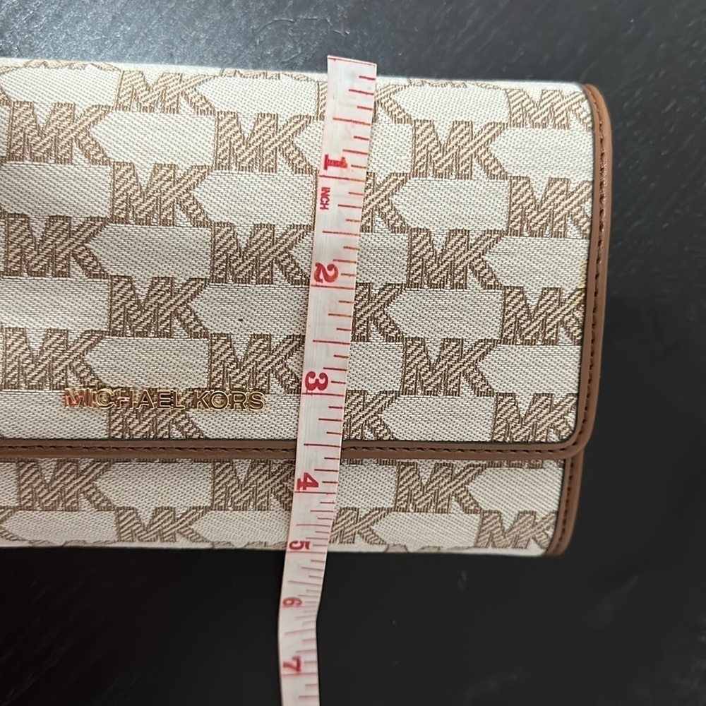 Michael Kors large zip around wallet crossbody Jet set Item - Picture 14 of 15